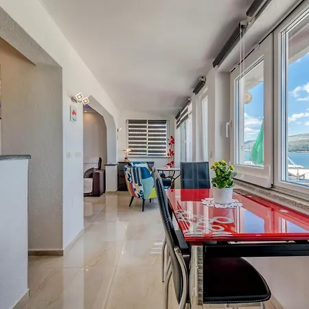 Marin Apartment *